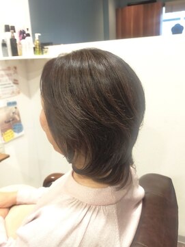 ヘアー グリーン(hair green) 50代60代70代/ウルフレイヤー/大人レイヤー/キレイめレイヤー