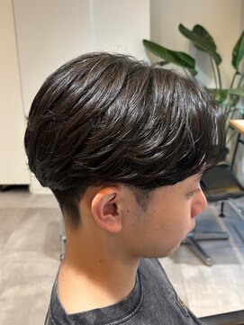 エリマ 横浜西口(elima) ラフな毛流れニュアンスパーマセンターパート◎