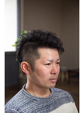 すがなみバーバーショップ ツーブロック×パーマ