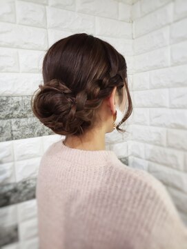ベースヘアー(BASE hair) 編み込みシニヨンアレンジ☆