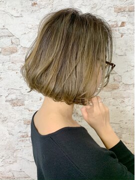 ルーファス 恵比寿 渋谷(Ruufus) 大人のバレイヤージュ前下がりボブ【Ruufus恵比寿渋谷】31513