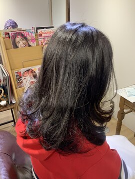 ユーネリー(U-NERY) セミロングスタイル