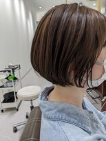 カシータフロル モゾワンダーシティ店(Casita flor)&nbsp;白髪ぼかしハイライトでお洒落なボブを手に入れよう