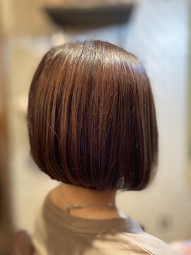 アルター(aL ter) 20代30代40代　前下がりボブ