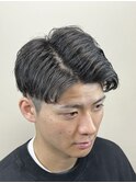 ツーブロック　アップバング　刈上げ