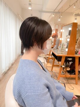 ネオリーブ チロル 横浜西口店(Neolive CiroL.) コンパクトショートカット　大人可愛い