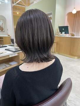 キュオンシア(CUEON. ciea) ウルフレイヤー×柔らかグレージュ