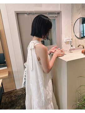 メク(meku) パラっと感が可愛い外ハネボブ