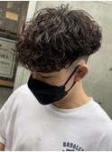 メンズパーマ波巻きパーマツイストスパイラルセンターパート韓国
