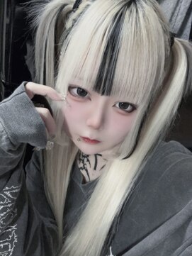 エルシャドール(EL-SHADDOLL) ホワイトブロンド　黒メッシュ　シールエクステ