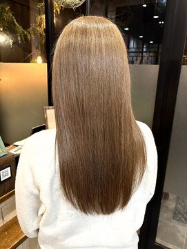 リノナ(Linona) ロングショートワンカールパーマカーキグレージュ前髪錦糸町