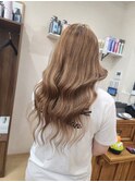 ハイライトカラーミルクティーベージュレイヤーカット