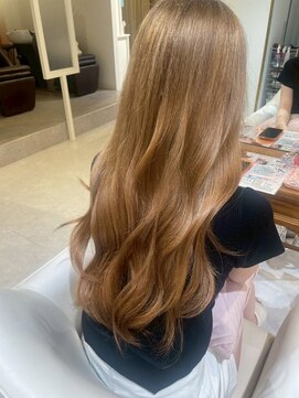 スペックホルダーミミ(Spec Holder mimi) ハイトーンベージュ×ロングウェーブ