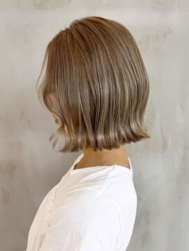 顔周りレイヤー韓国ヘアくびれミディミディアム_ba567891