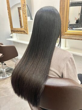 髪質改善/縮毛矯正/酸熱トリートメント【表参道原宿美容室】