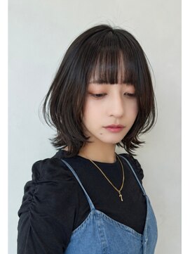 ビアンコドゥーエ(bianco due) 小顔レイヤーボブ/外ハネボブ/大人かわいい/20代30代40代