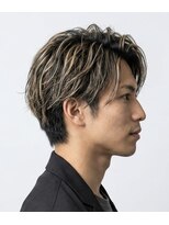 メンズヘアーサロン ツイン ハイライト金メッシュ