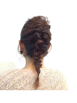 ポリフィッシュ(POLIFISH) ヘアアレンジ