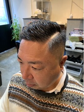 バーバー スタジオ ラフテル(Barber Studio RAFTEL) スキンフェード