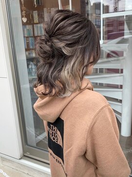 ゴエム(goem) インナーカラー×ハイライト×ボブアレンジ