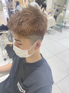 アブニール 我孫子(AVENIR) 短髪フェードカット