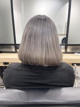 フォーク(FOLK) YAMATO ホワイトベージュ／ボブ/グレージュ/ダブルカラー