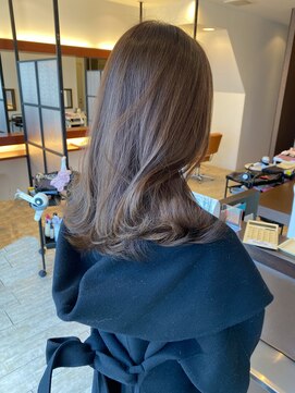 マーリャヘアー(mallia hair) くびれミディアム