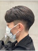 センターパートメンズマッシュパーマニュアンスパーマ刈り上げ