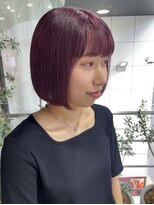 ヘアーアンドメイク ビス(HAIR&MAKE bis) 葡萄色が可愛い！パツっとボブ【戸田雅子】