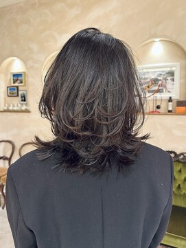 ビュートリアム265(BEAUTRIUM 265) ミディアムレイヤー/ウルフカット/レイヤーカット/黒髪/銀座