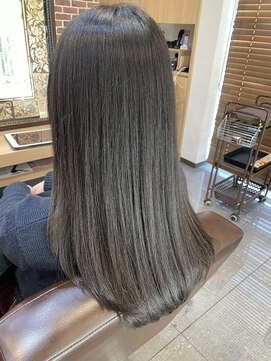 エルバイシオン(aile by sion) ストレートロング×レイヤー/オリーブグリーン20代/30代/40代