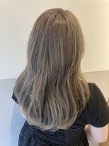ナチュラル 博多店(Natural)&nbsp;アッシュベージュ×ミディアムレイヤー