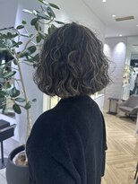 ステア ケース(stair case)&nbsp;癖毛を楽しむハイライト