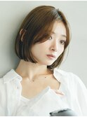 表参道白髪ぼかし切りっぱなしボブレイヤーボブグレージュ60代