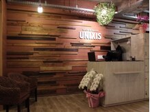 ユニキス 泉店(HAIR&MAKE UNIXIS)の雰囲気（ウッドベースの店内は居心地もGOOD!☆）