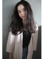 ナヌーク シブヤ(nanuk shibuya) 【nanuk】赤みのないライトブラックカラー◇毛先重めロングヘア