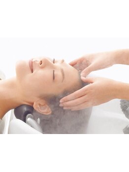 HOTPEPPER Beauty AWARD2025 BEST SALON★注目サロン選出/健康的な頭皮環境へと整えて、髪本来の美しさを♪