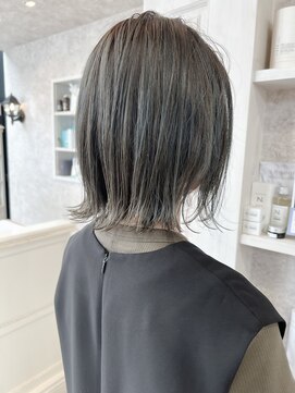 キャアリー(Caary) 福山市美容室Caary人気 透明感グレージュ細めハイライトカラー