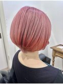 ピンクショートボブ