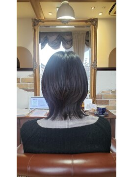 アドラーブル 女池店(adorable) 【ミディアムレイヤー】【くびれ】