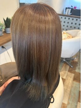 ジラフヘアー(Giraffe HAIR)の写真/髪の内側から補修して本来の艶髪へ！カラーやパーマで傷んだ髪を補修するメテオ《酸熱トリートメント》☆