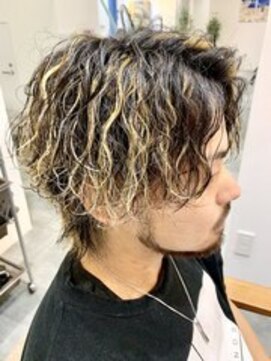 トゥーン 川崎店(TOON) メンズツイストスパイラルパーマ×メッシュハイライト