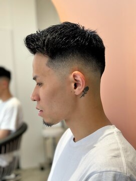 吉 ソフトパーマフェードスタイル