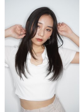 ルフュージュ バイ プロデュース 相模大野店(Refuge by Produce) 暗髪/レイヤーカット/長めバング