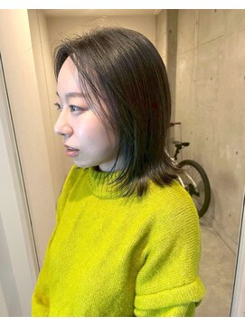 ロッカヘアエジェ(ROCCA hair eje.) くびれヘアラフミディストレート