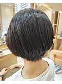 ショートボブ