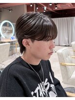 ヘアーアンドメイク ビス(HAIR&MAKE bis) 【かっこかわいい】シースルーマッシュ 【AKITO】