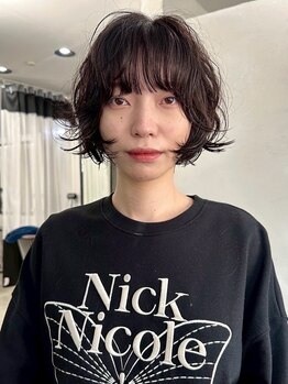 ナービス ラプソディー(NARVIS Rhapsody)の写真/【4年連続カミカリスマ受賞の系列店】髪質やお顔立ちに合わせた理想のデジタルパーマ,抜け感と無造作感
