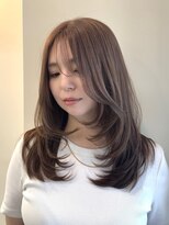 hyon myon/RISEbyREVO 綾瀬店【ヒョンミョン】&nbsp;ハッシュカット/デザインカラー/グレージュ[綾瀬駅/韓国ヘア]