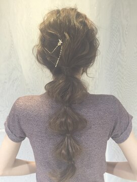 リュヌ ホロスコープ(lune horoscope) 星座女子別ヘアアレンジ★山羊座